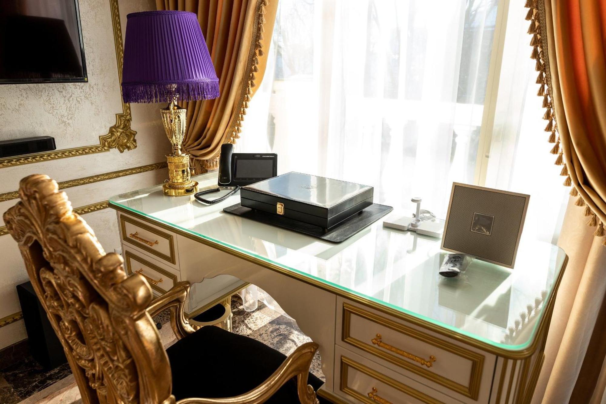 Royal Palace Luxury Hotel And Spa Khmelʼnytsʼkyy Quarto foto