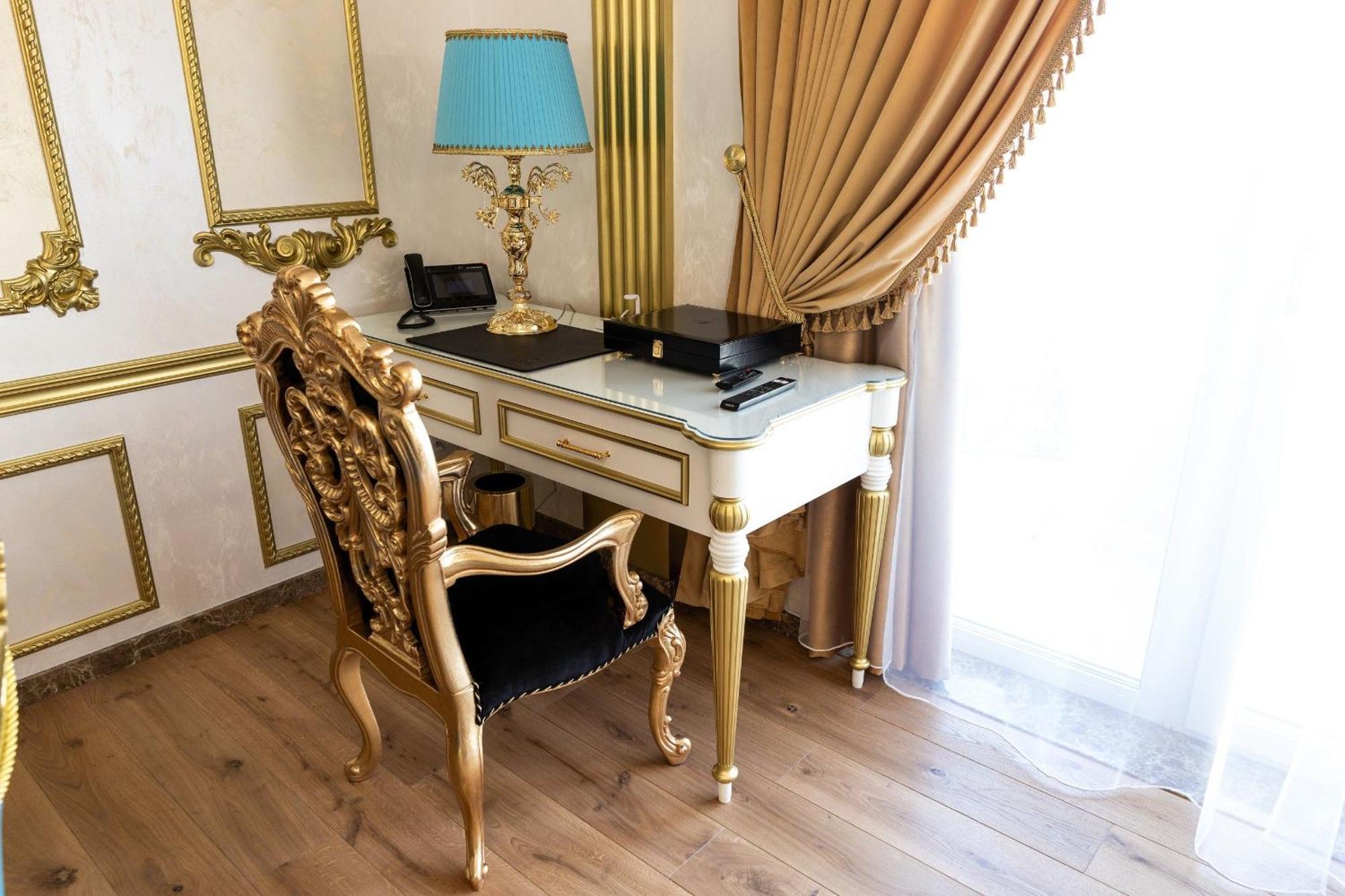 Royal Palace Luxury Hotel And Spa Khmelʼnytsʼkyy Quarto foto