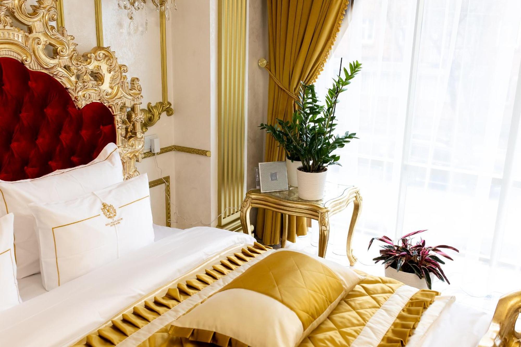 Royal Palace Luxury Hotel And Spa Khmelʼnytsʼkyy Quarto foto