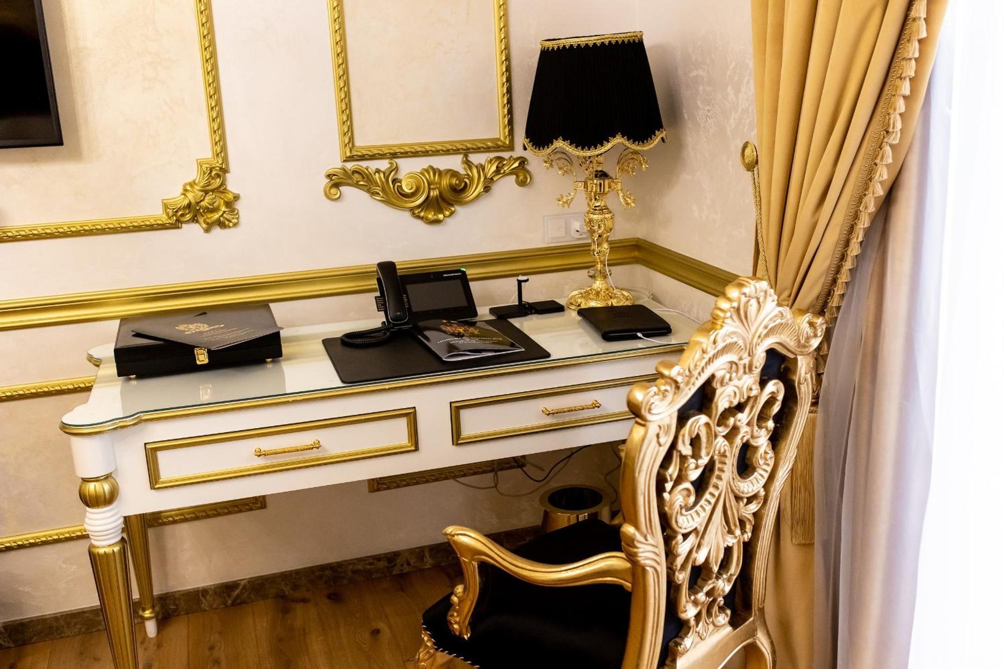 Royal Palace Luxury Hotel And Spa Khmelʼnytsʼkyy Quarto foto