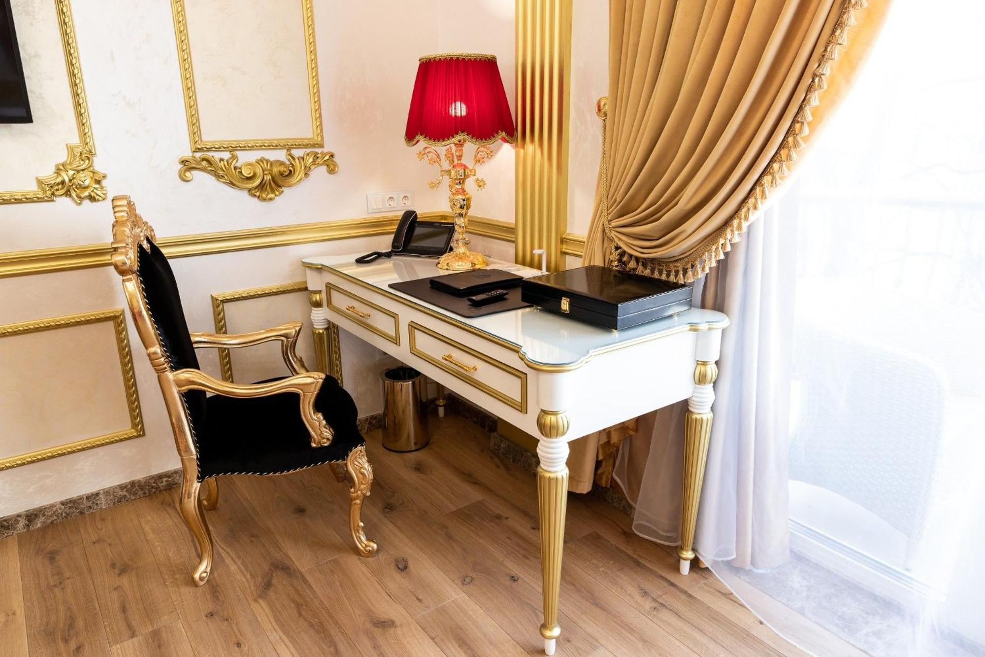 Royal Palace Luxury Hotel And Spa Khmelʼnytsʼkyy Quarto foto